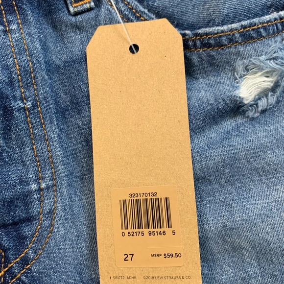 Levi’s shorts - Picture 2 of 3